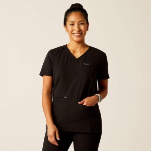 Black Ariat Clara 6 Pocket Scrub Top | 79HDQESFW