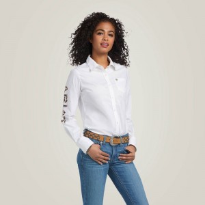 White W/ Leopard Logo Ariat Team Kirby Stretch Shirt | 95RYLZQDX