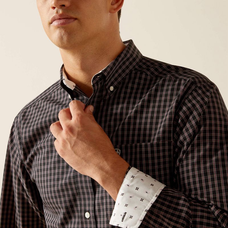 Black Ariat Wrinkle Free Brooklyn Fitted Shirt | 56UQNYVBR