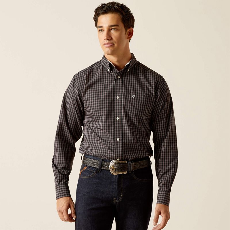 Black Ariat Wrinkle Free Brooklyn Fitted Shirt | 56UQNYVBR