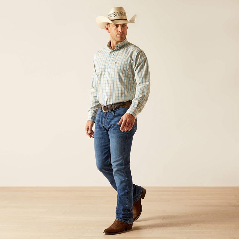 Blue Ariat Wrinkle Free Ivar Classic Fit Shirt | 70GUALOKI