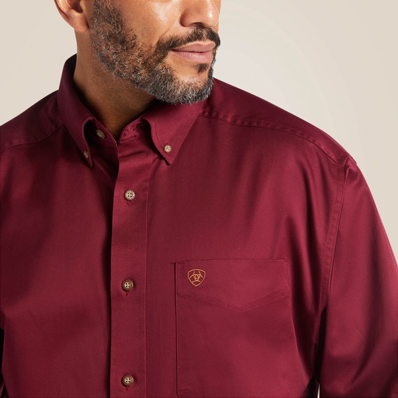 Burgundy Ariat Solid Twill Classic Fit Shirt | 57QGNVAXF