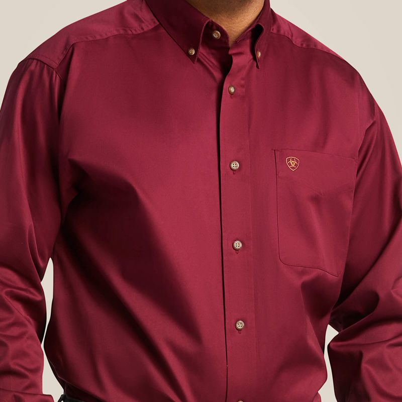 Burgundy Ariat Solid Twill Classic Fit Shirt | 57QGNVAXF