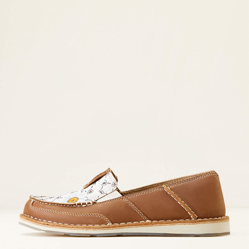 Carmella Brown/ Daisy Logo Print Ariat Cruiser | 03PBLSZCM