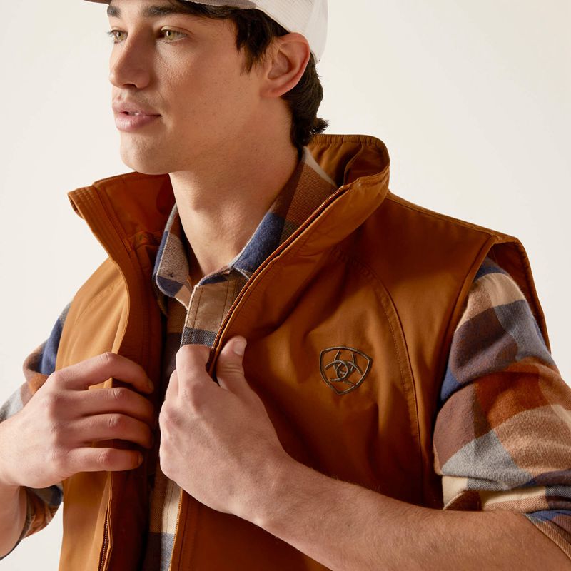 Chestnut Ariat Team Logo Insulated Vest | 45ZYEGNJK