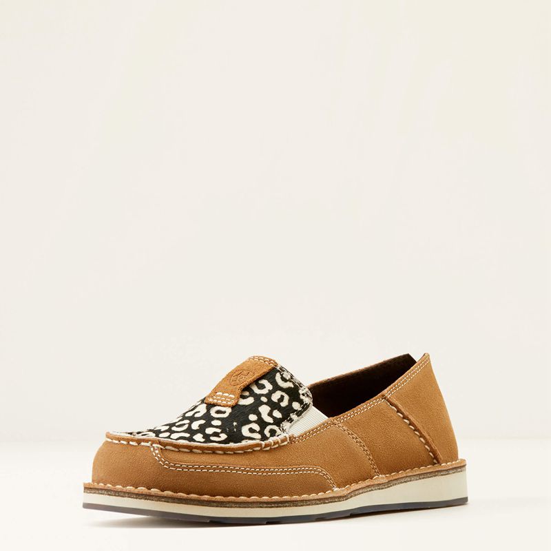 Dark Tan Suede/Cream Cheetah Hair On Ariat Cruiser | 35FTAGJKI