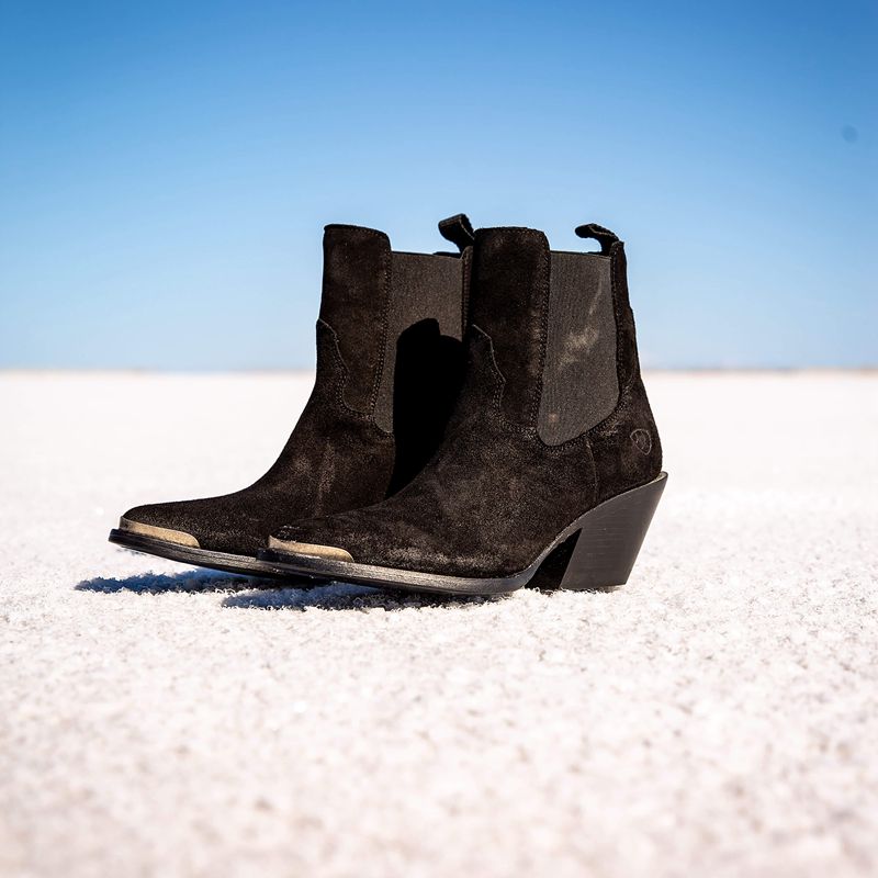 Distressed Black Suede Ariat Shiloh Bootie | 24DMYCEQN