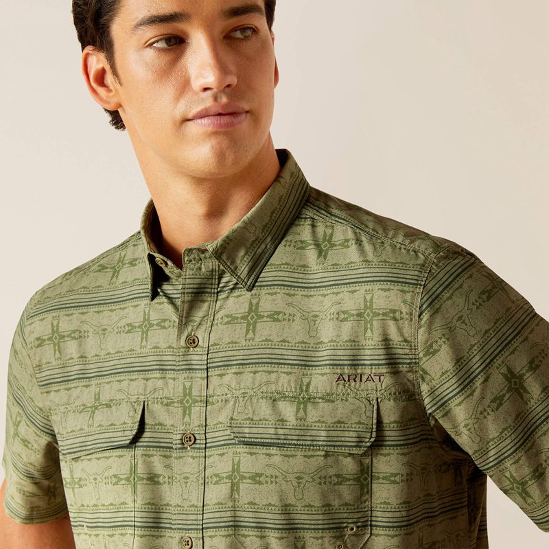 Four Leaf Clover Ariat Venttek Outbound Fitted Shirt | 89LQPEWXH