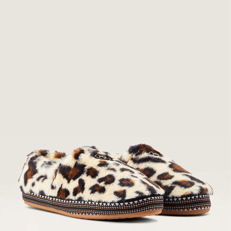 Fuzzy Cream Leopard Print Ariat Snuggle | 34SBQFJLZ