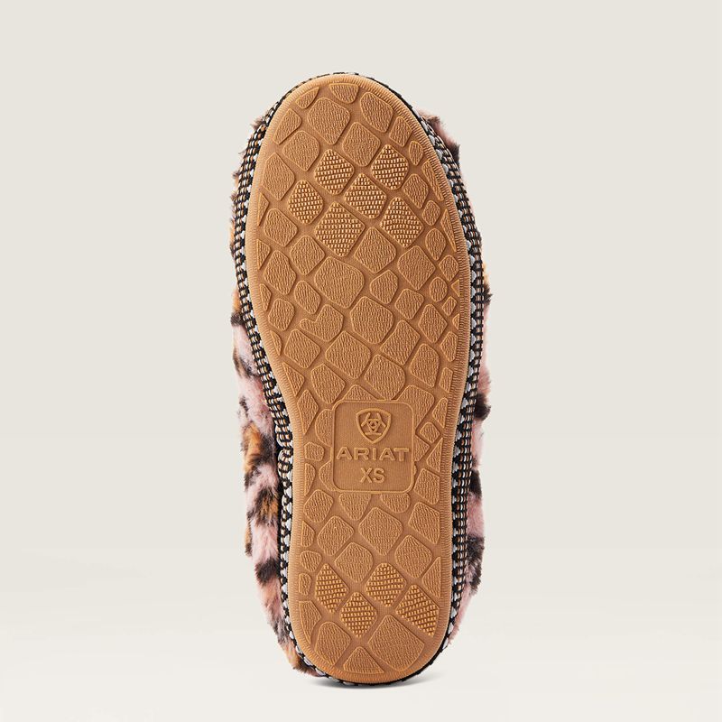 Fuzzy Pink Leopard Print Ariat Snuggle | 82QNILERD