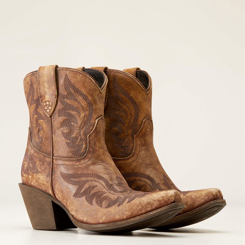 Naturally Distressed Brown Ariat Chandler Western Boot | 60OEPWRCL