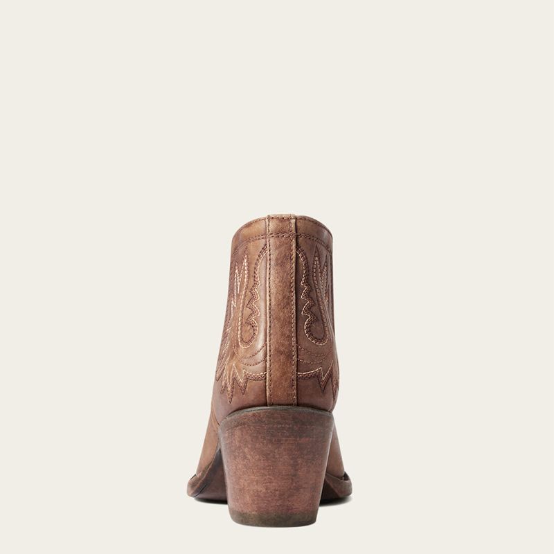 Naturally Distressed Brown Ariat Dixon R Toe Western Boot | 40KJHIQCE