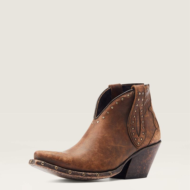 Naturally Distressed Brown Ariat Greeley Western Boot | 23UPQJOIL