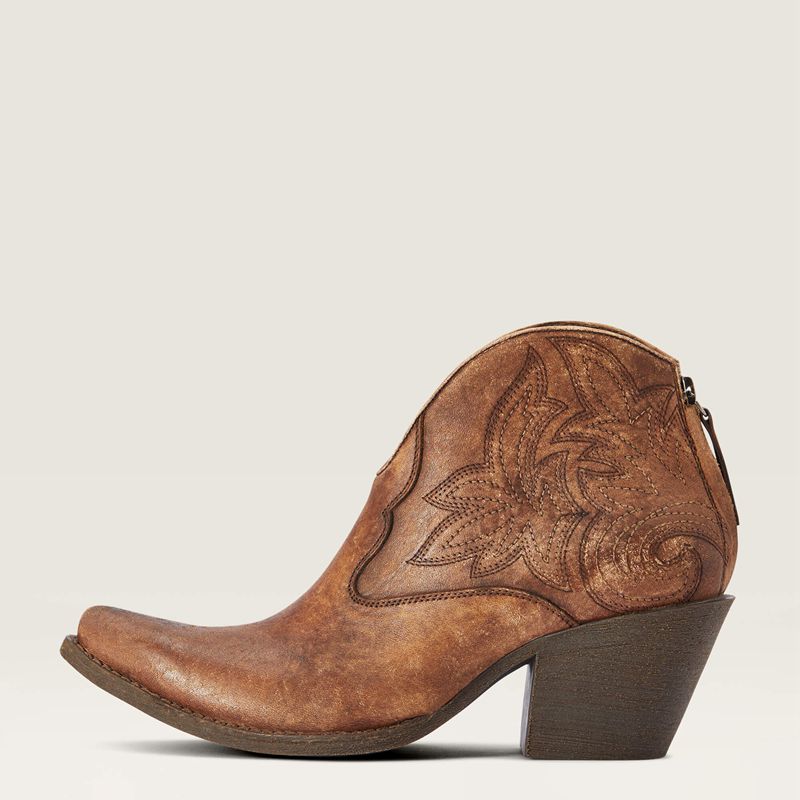 Naturally Distressed Brown Ariat Layla Western Boot | 23YASBTUR