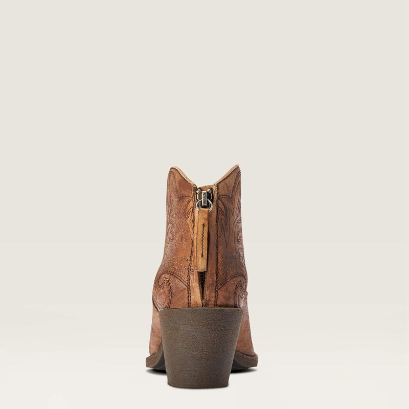 Naturally Distressed Brown Ariat Layla Western Boot | 23YASBTUR