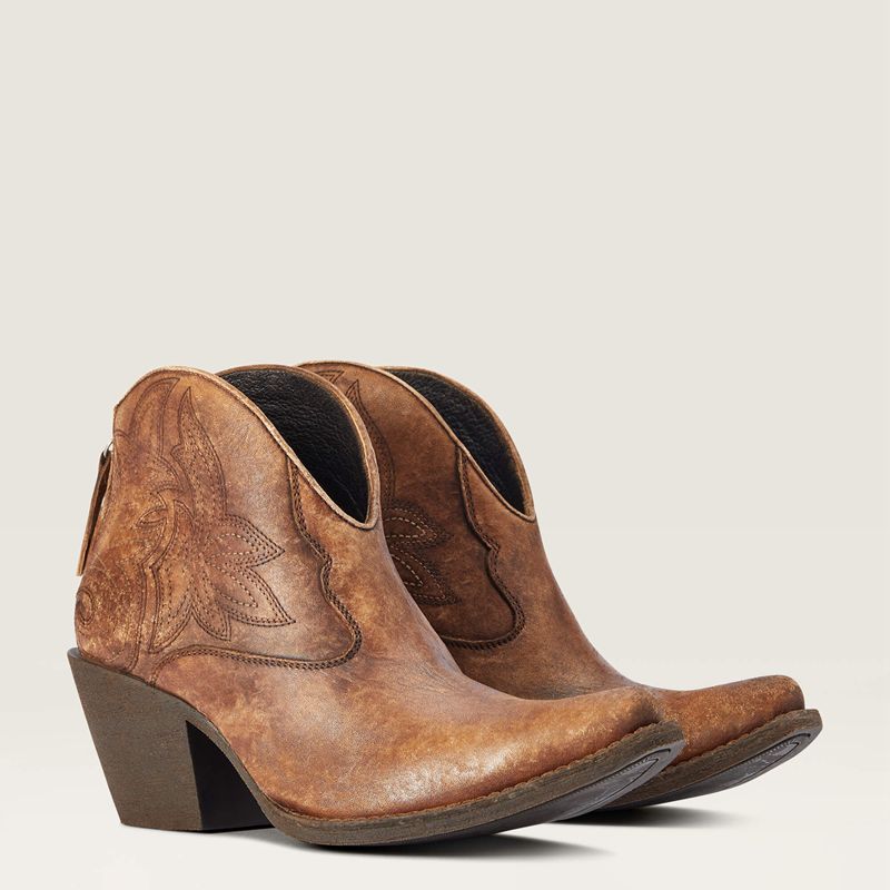 Naturally Distressed Brown Ariat Layla Western Boot | 23YASBTUR