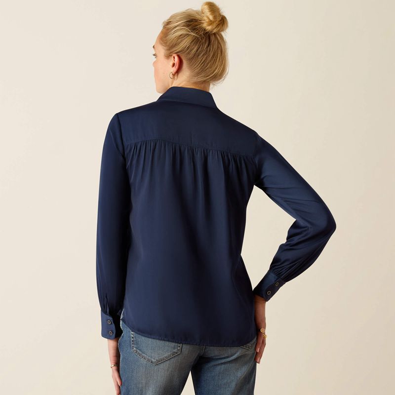 Navy Ariat Charolais Blouse | 52PKTGYNI