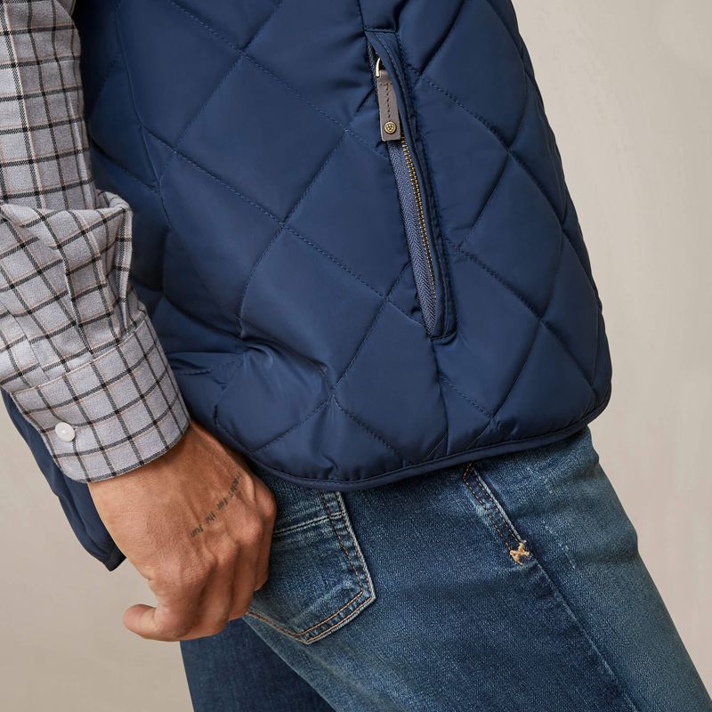 Navy Ariat Woodside Vest | 92NMJPCUX