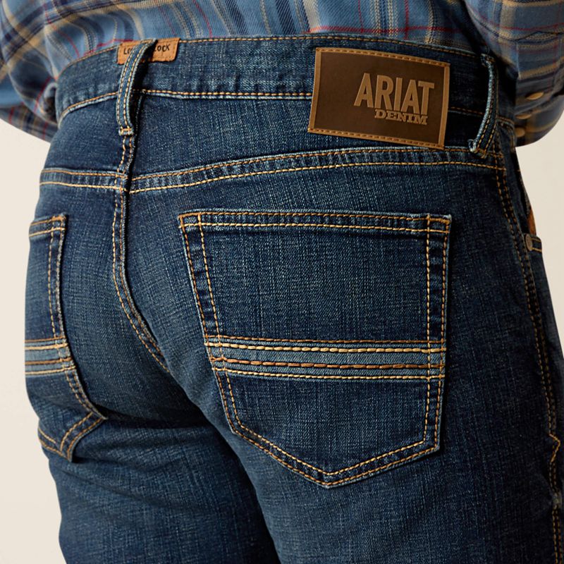 Quest Ariat M7 Slim Tucker Straight Leg Jeans | 23JIZKVQA