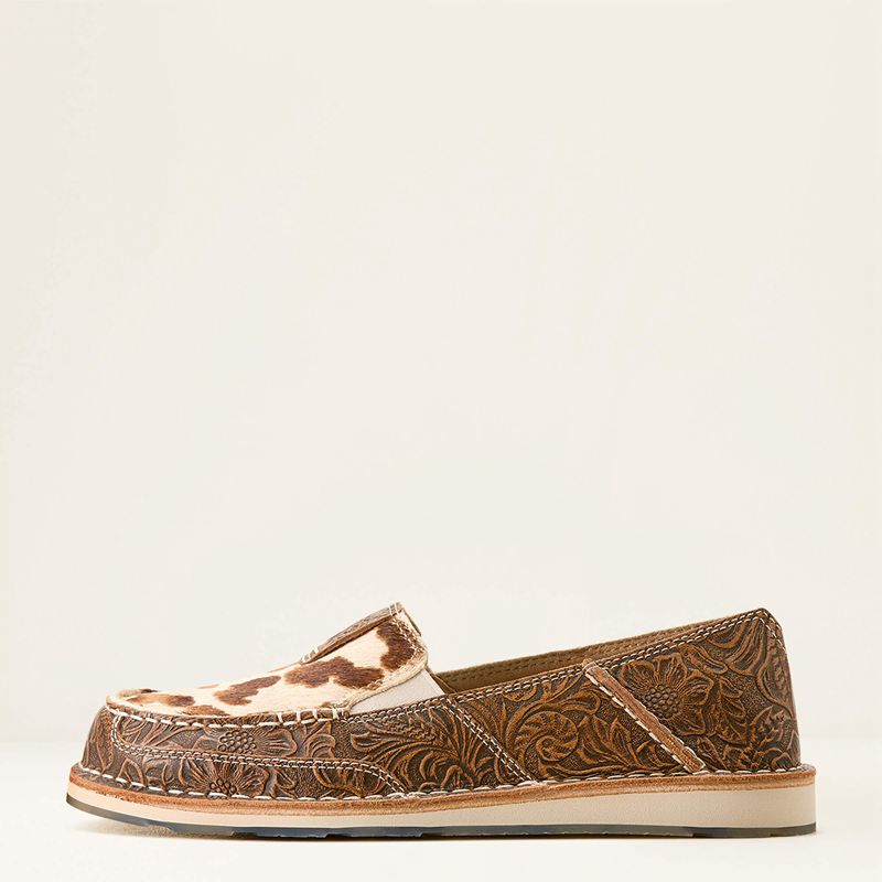 Tan Floral Emboss/Tan And White Brindle Ariat Cruiser | 85YECTXZF