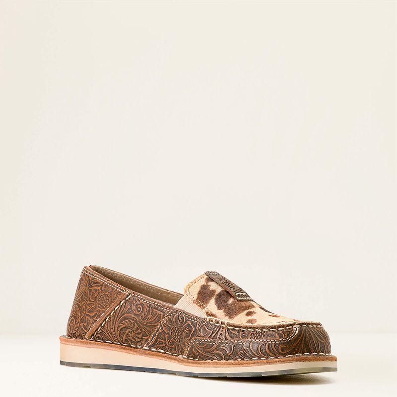 Tan Floral Emboss/Tan And White Brindle Ariat Cruiser | 85YECTXZF