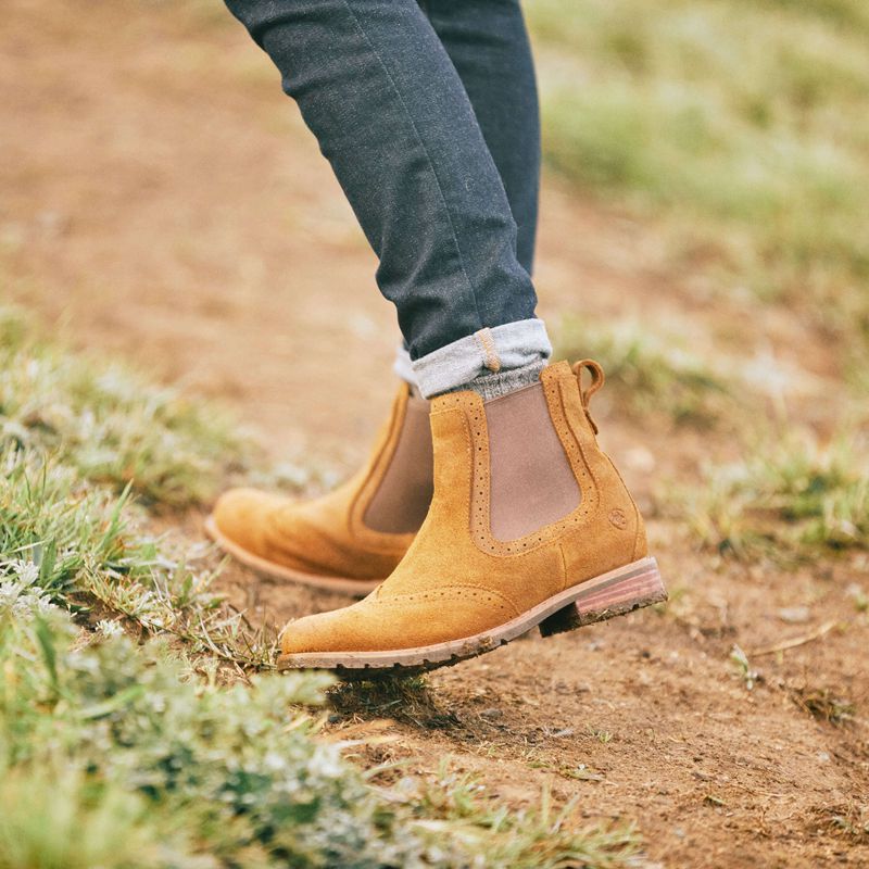 Weathered Honey Ariat Wexford Brogue Waterproof Chelsea Boot | 16TRAYJKH