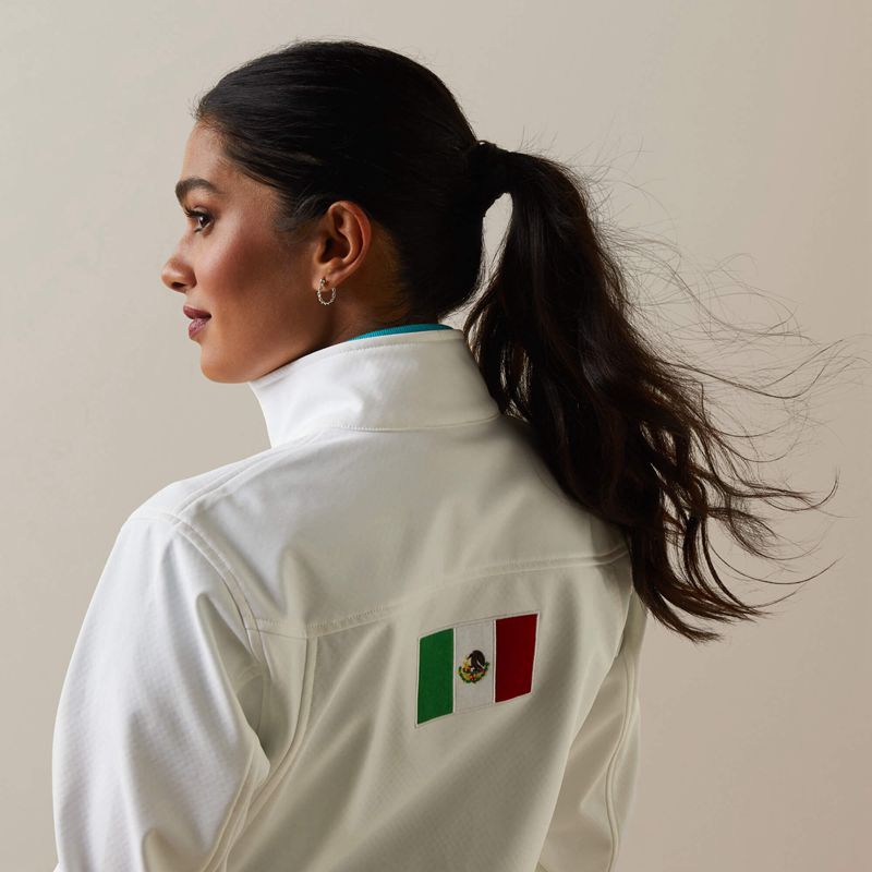 White Ariat Classic Team Softshell Mexico Jacket | 23VOENXSC